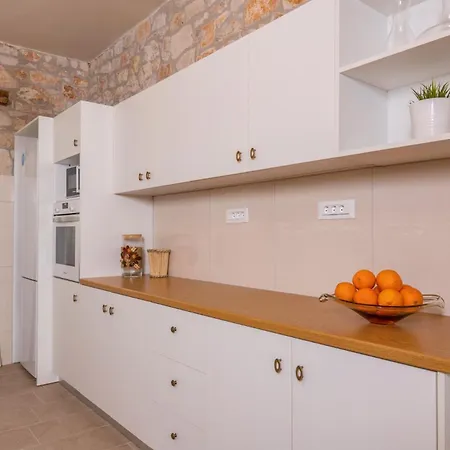 빌라 Ionio House By Vasilikí